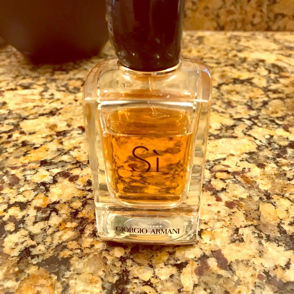 Si, by Georgio Armani